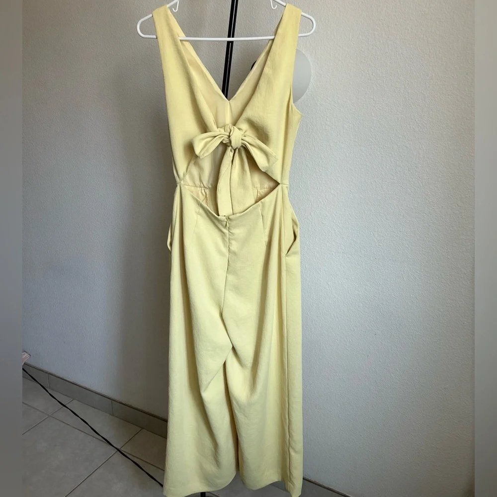 Aritzia Wilfred Coulement Open Back Jumpsuit Lemon Meringue. Size 4 - Picture 4 of 16